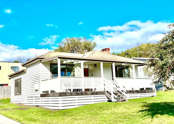 Ocean Road Holiday House